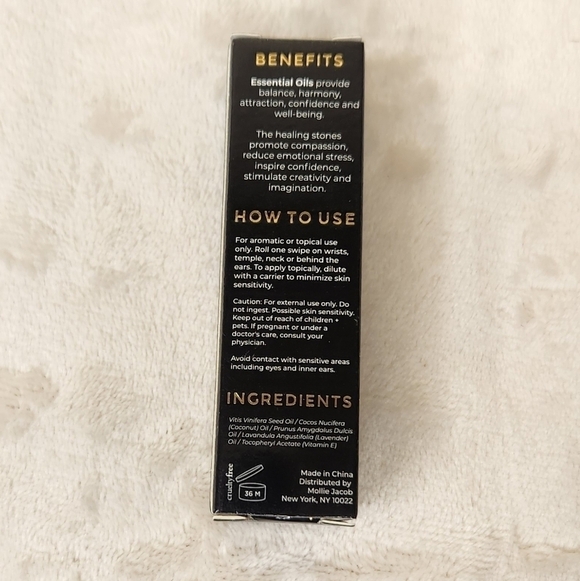 Mollie Jacob Rose Quartz Grapefruit Essential Oil with Healing Stones - Picture 2 of 8